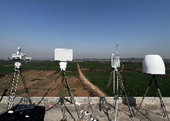UAV tespiti ve uyarısı için Ku bantlı fazlı dizi düşük yükseklik radarı