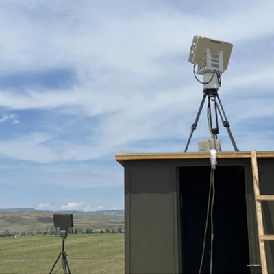 X bant işletim frekansı ile düşük yükseklikteki drone deniz gözetim radarı